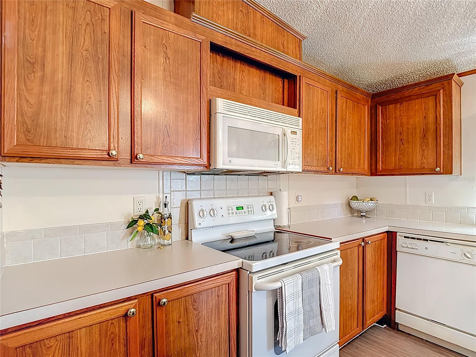 Image 24 of 67 For 7207 50th Avenue S