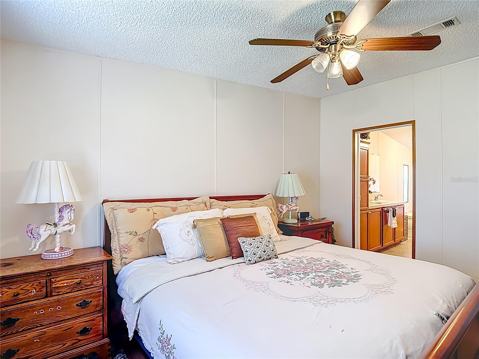 Image 33 of 67 For 7207 50th Avenue S