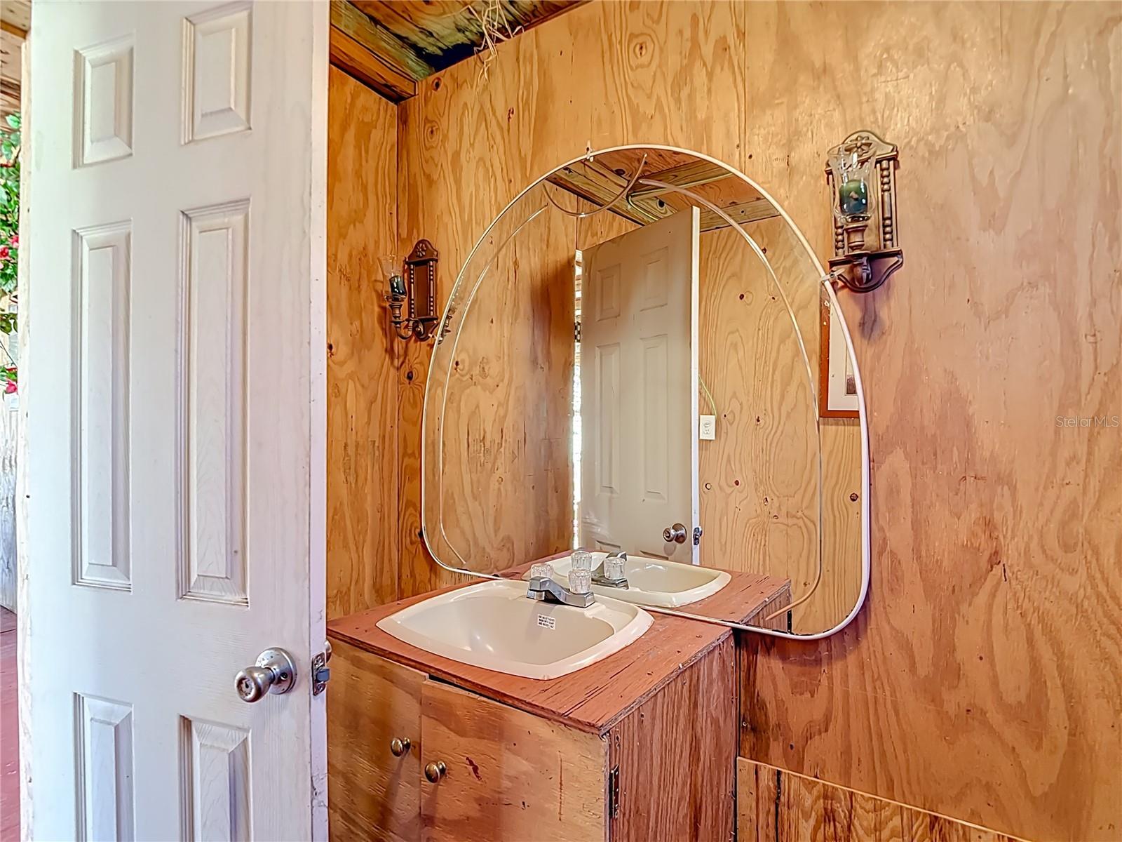 Image 57 of 67 For 7207 50th Avenue S