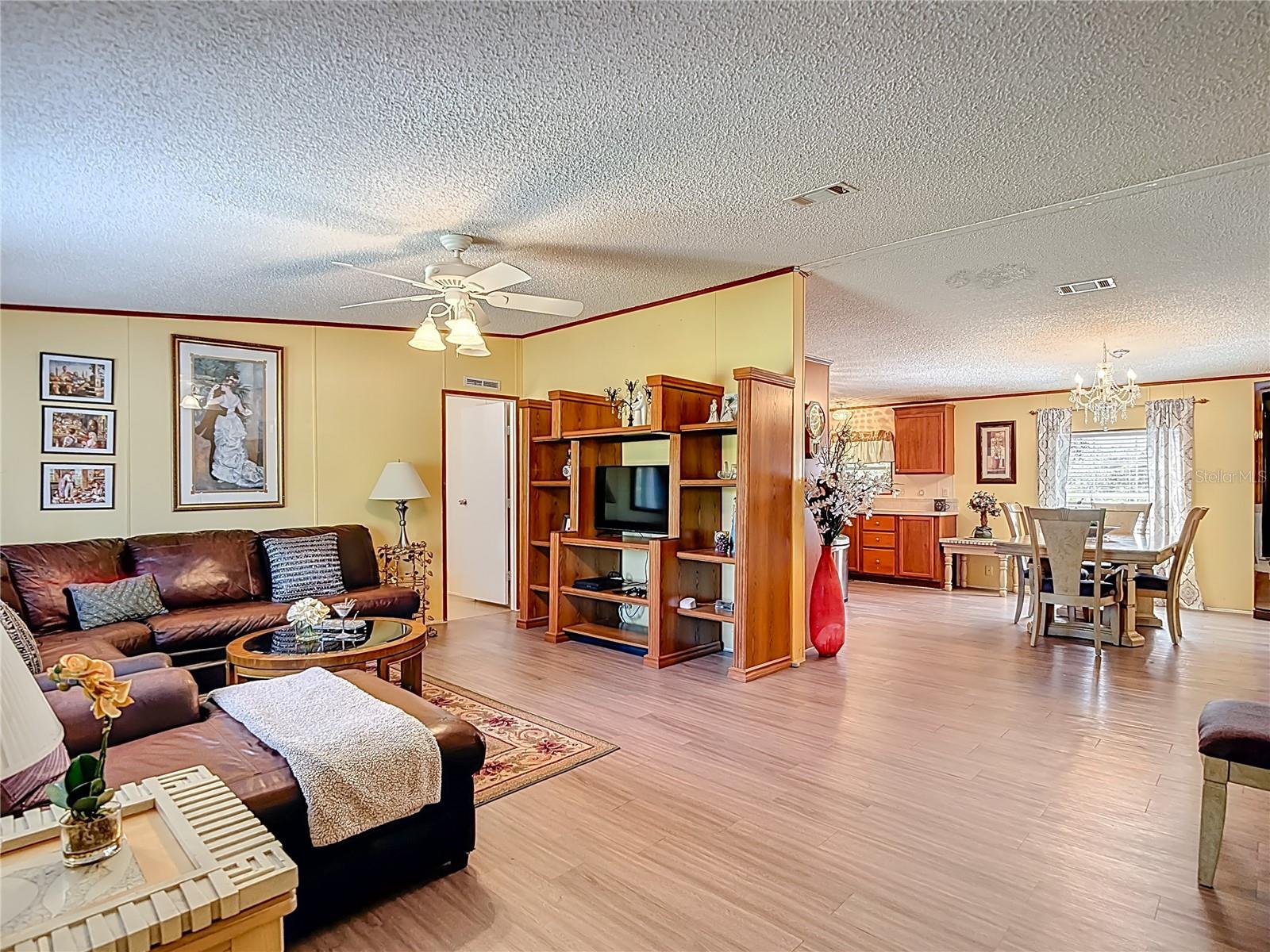 Image 9 of 67 For 7207 50th Avenue S