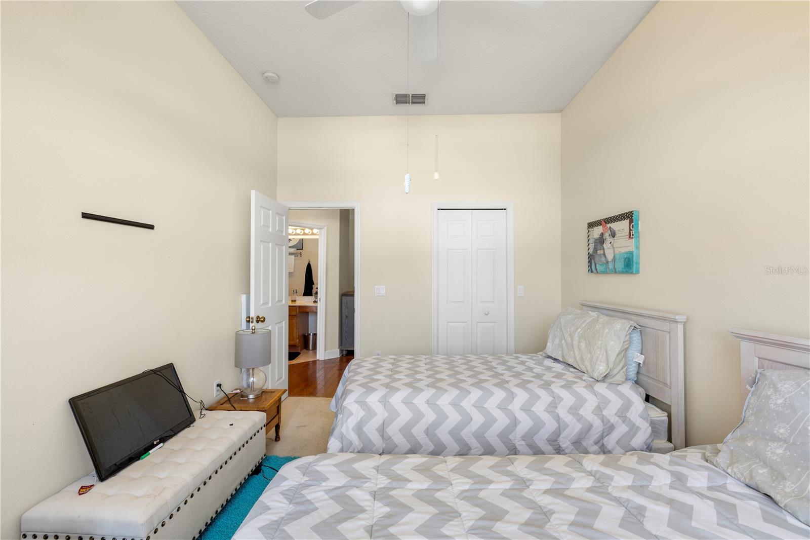 Image 26 of 76 For 5096 Brightstone Place