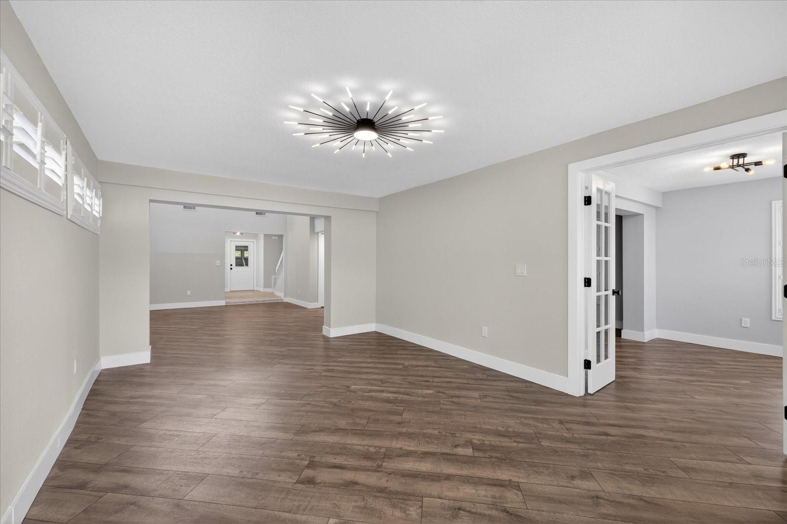 Image 16 of 57 For 11583 Riverhaven Drive