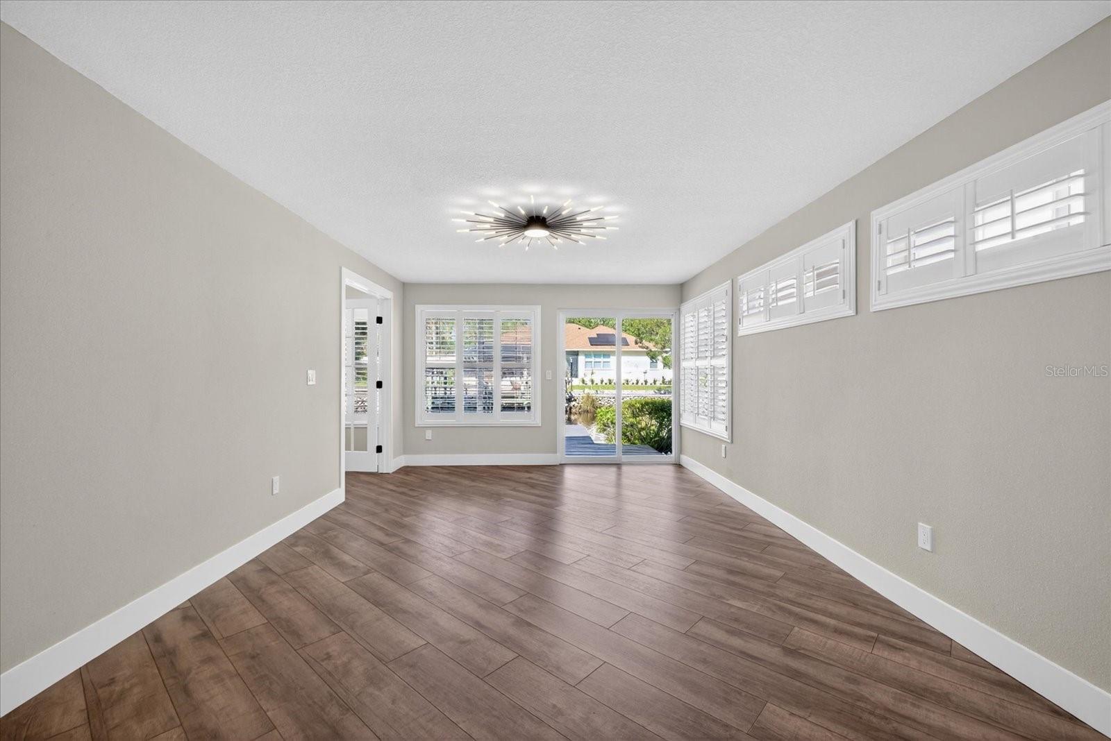 Image 17 of 57 For 11583 Riverhaven Drive