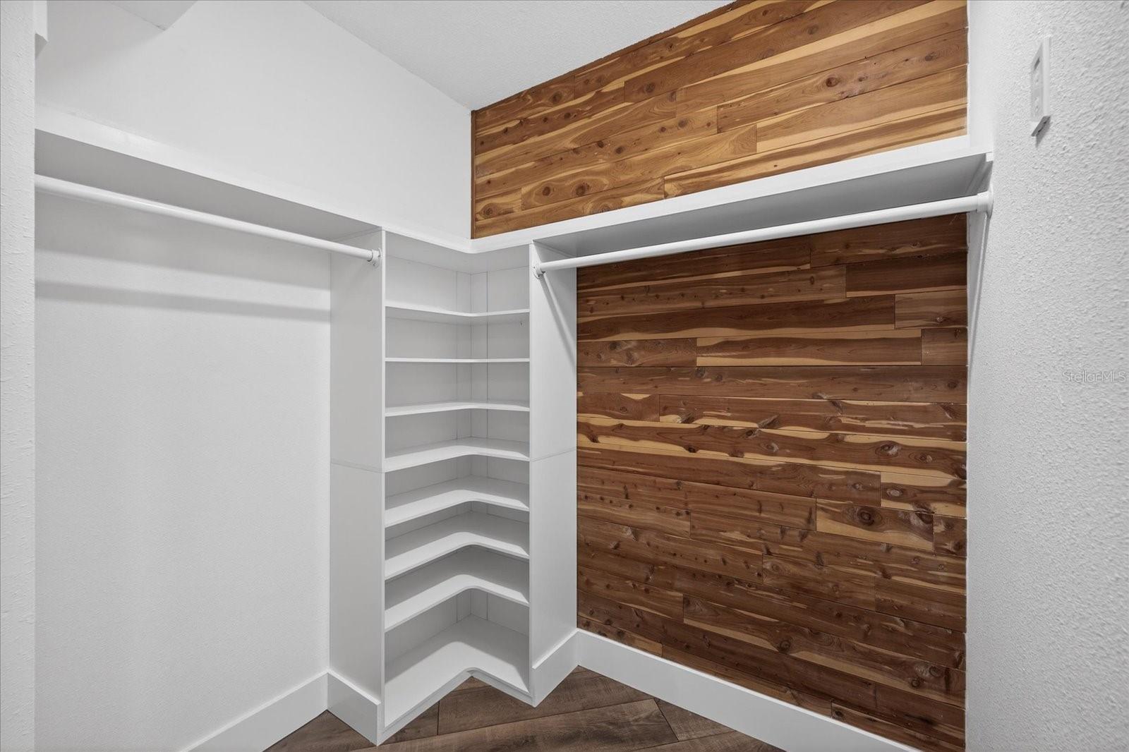 Image 21 of 57 For 11583 Riverhaven Drive