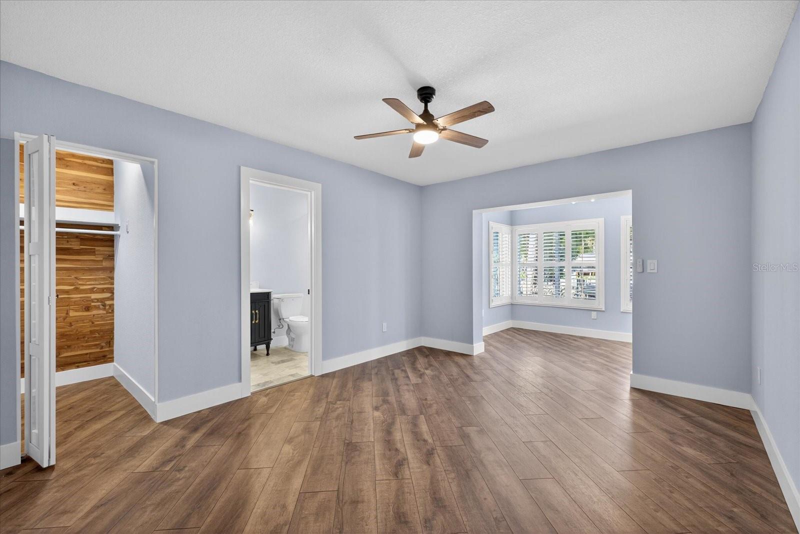 Image 22 of 57 For 11583 Riverhaven Drive