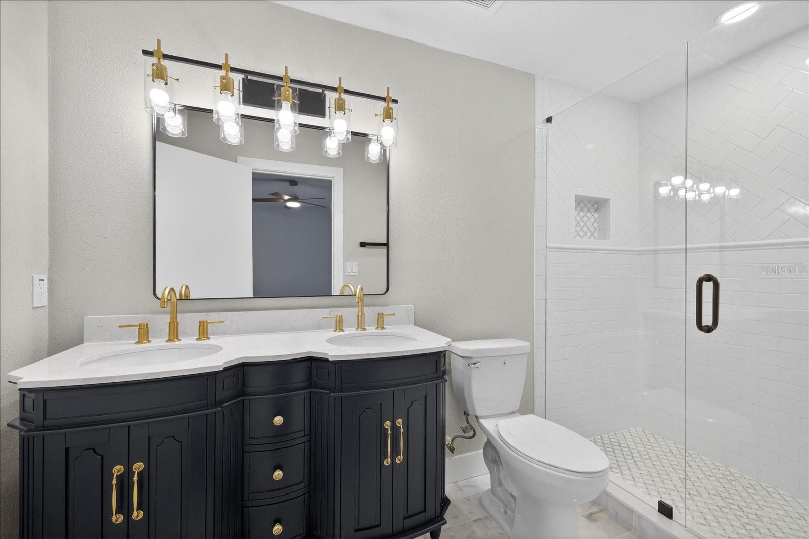 Image 23 of 57 For 11583 Riverhaven Drive