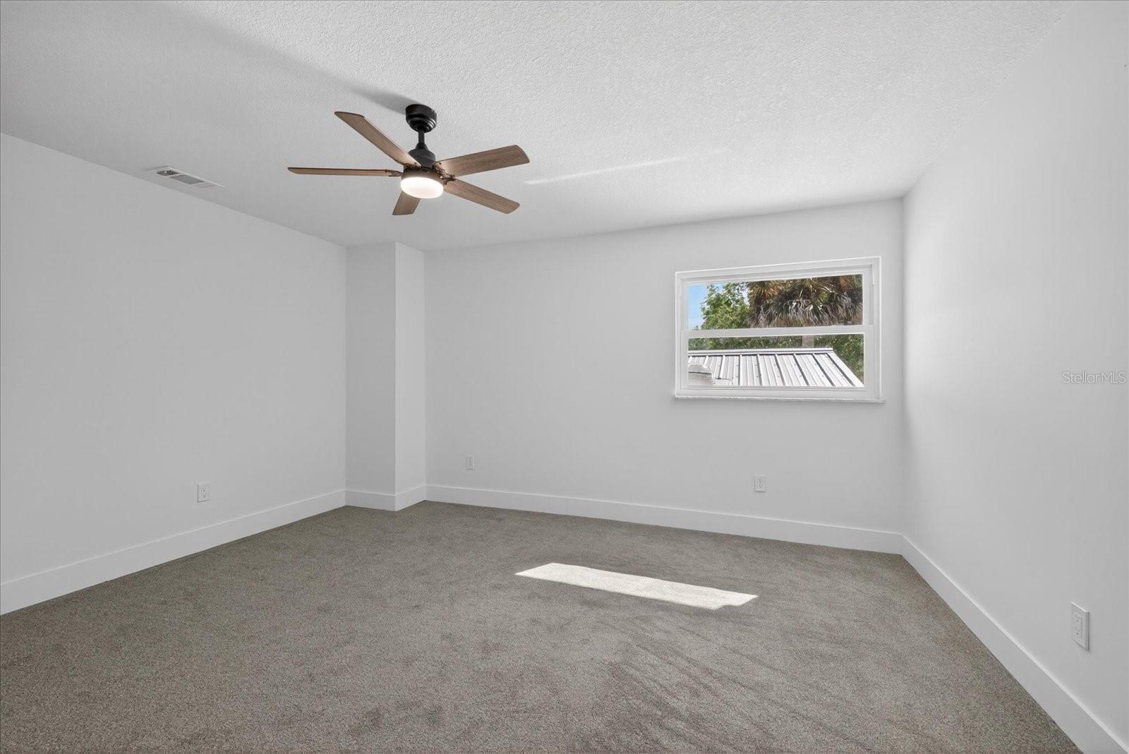 Image 36 of 57 For 11583 Riverhaven Drive