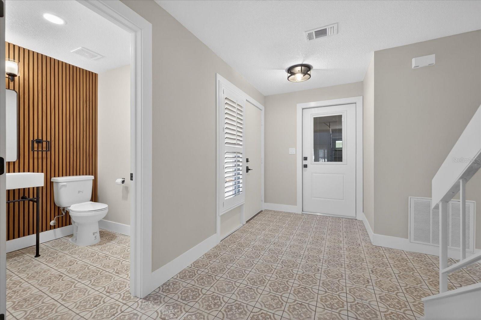 Image 6 of 57 For 11583 Riverhaven Drive