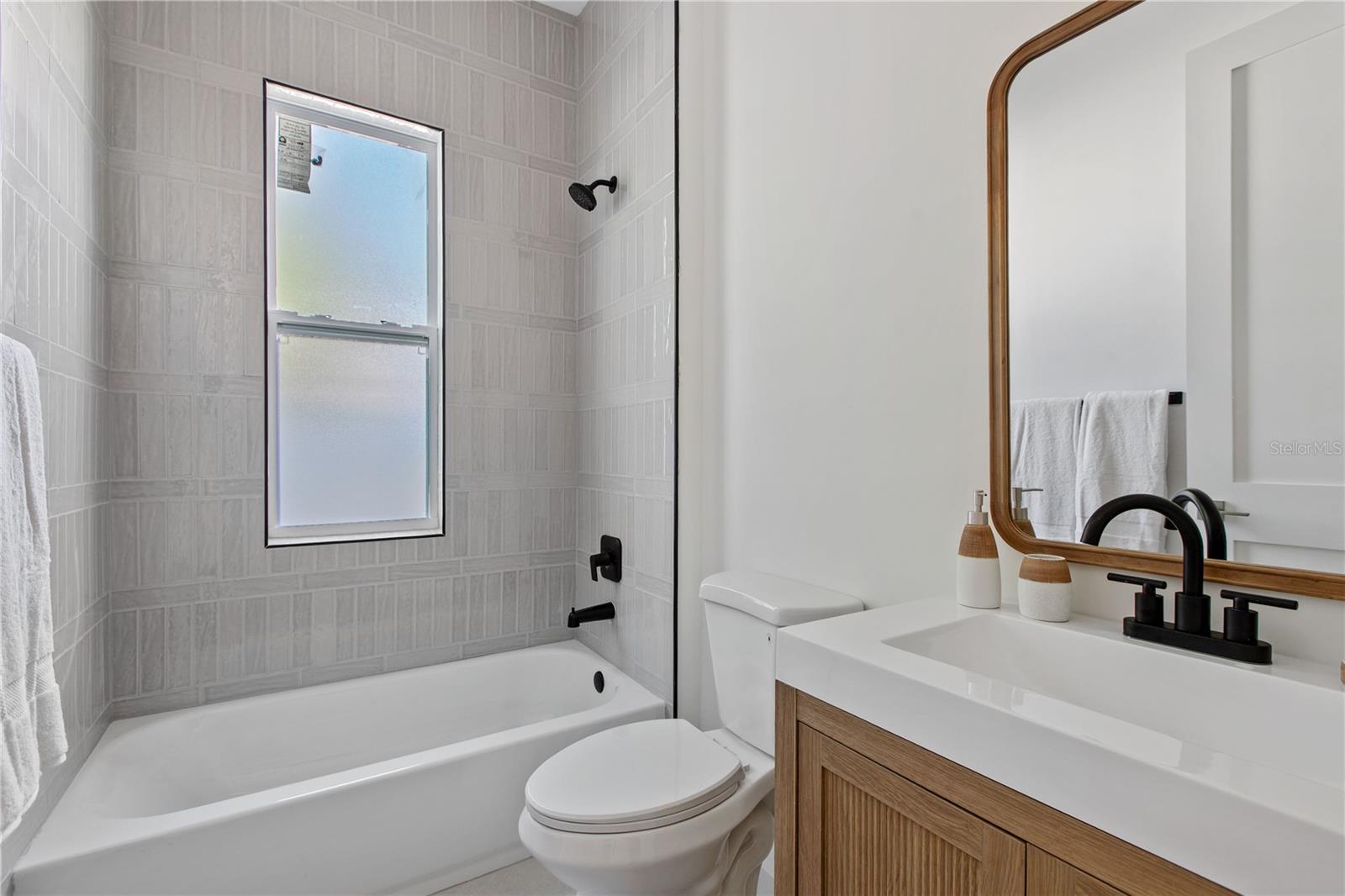 Image 27 of 37 For 1517 Escort Avenue