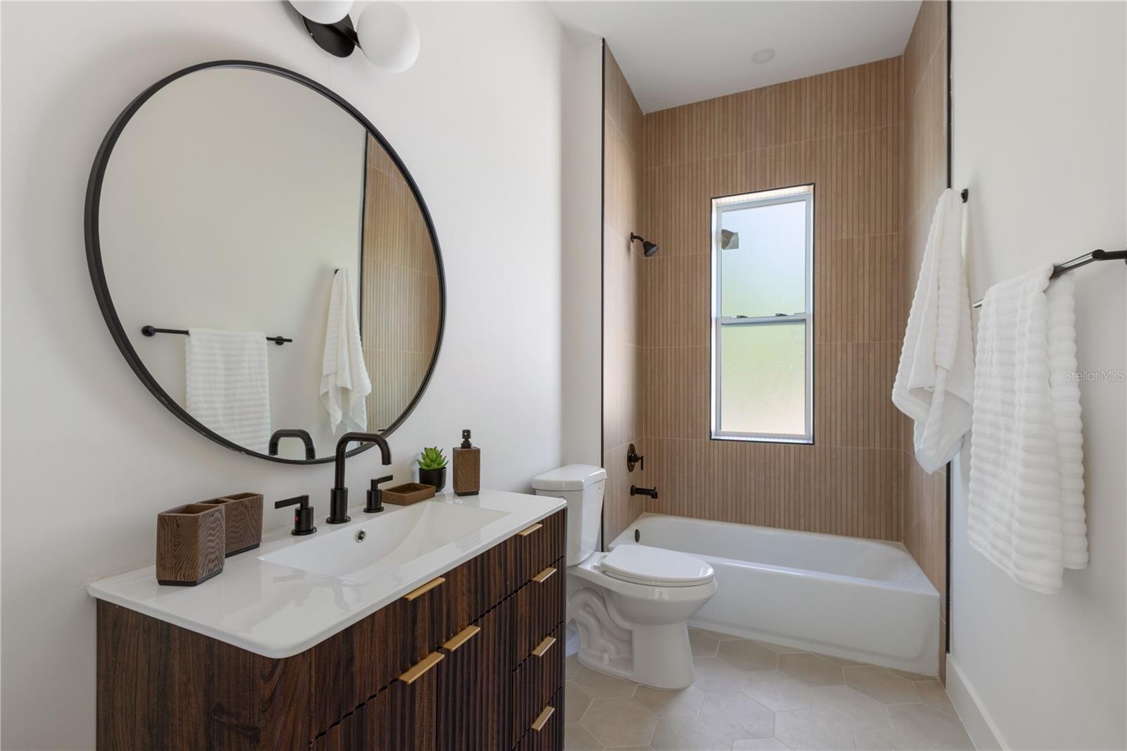 Image 29 of 37 For 1517 Escort Avenue