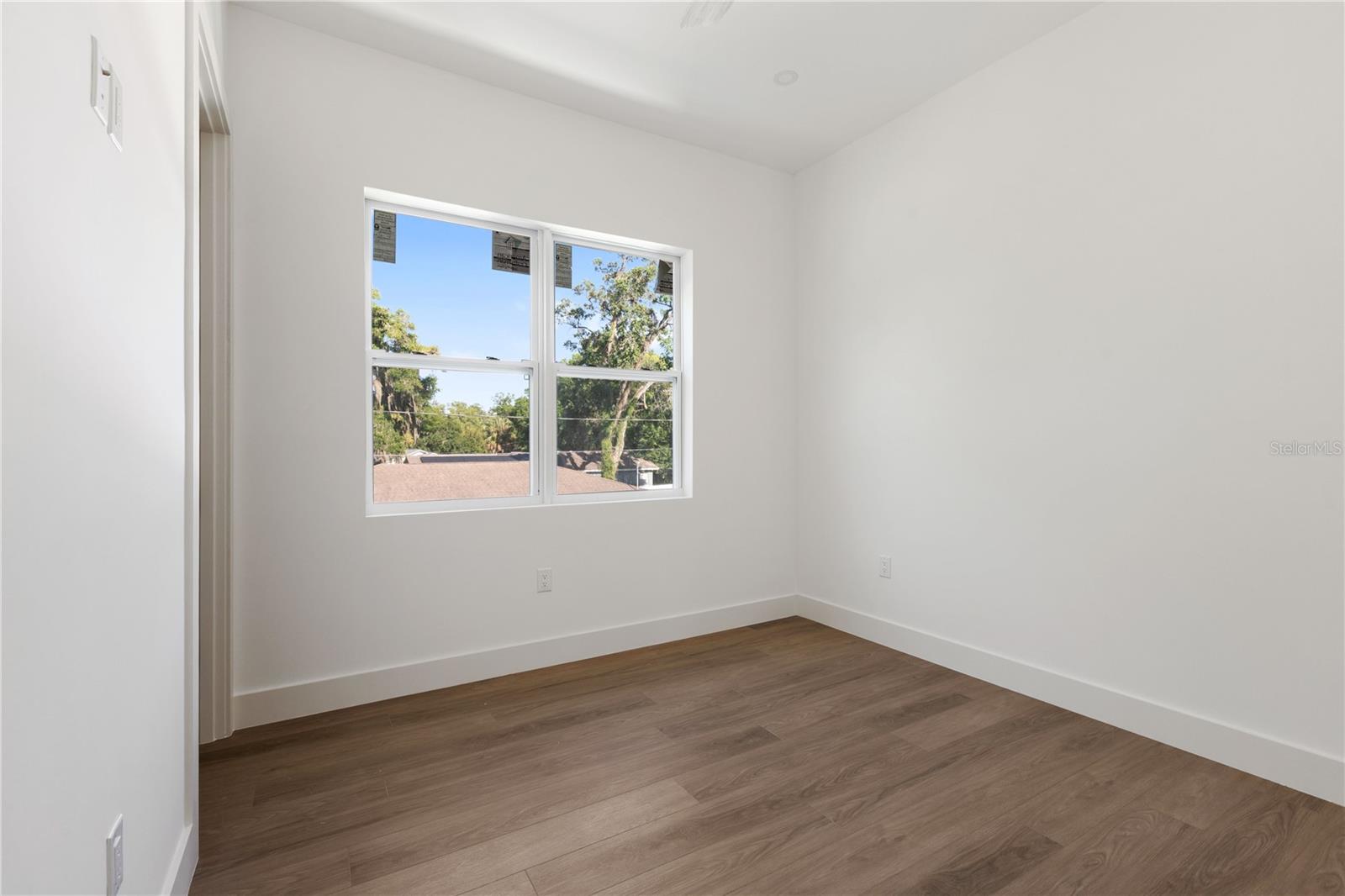 Image 33 of 37 For 1517 Escort Avenue