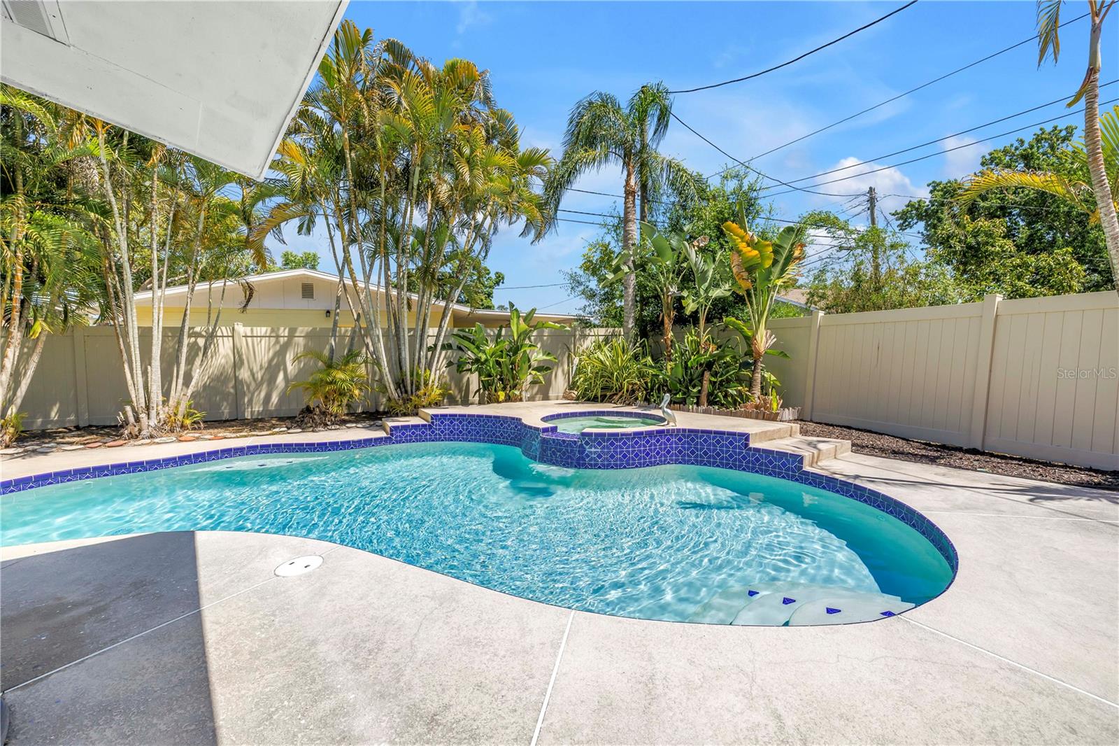 Image 33 of 42 For 5698 24th Terrace N