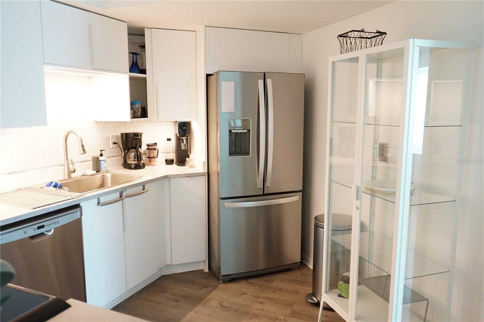 Image 11 of 54 For 411 Bloom Court 2a