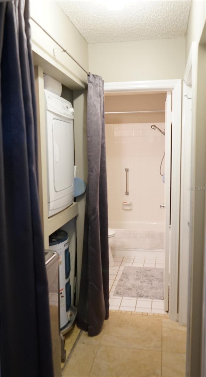 Image 15 of 54 For 411 Bloom Court 2a