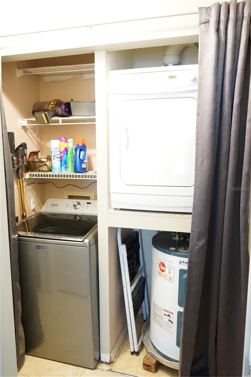 Image 16 of 54 For 411 Bloom Court 2a