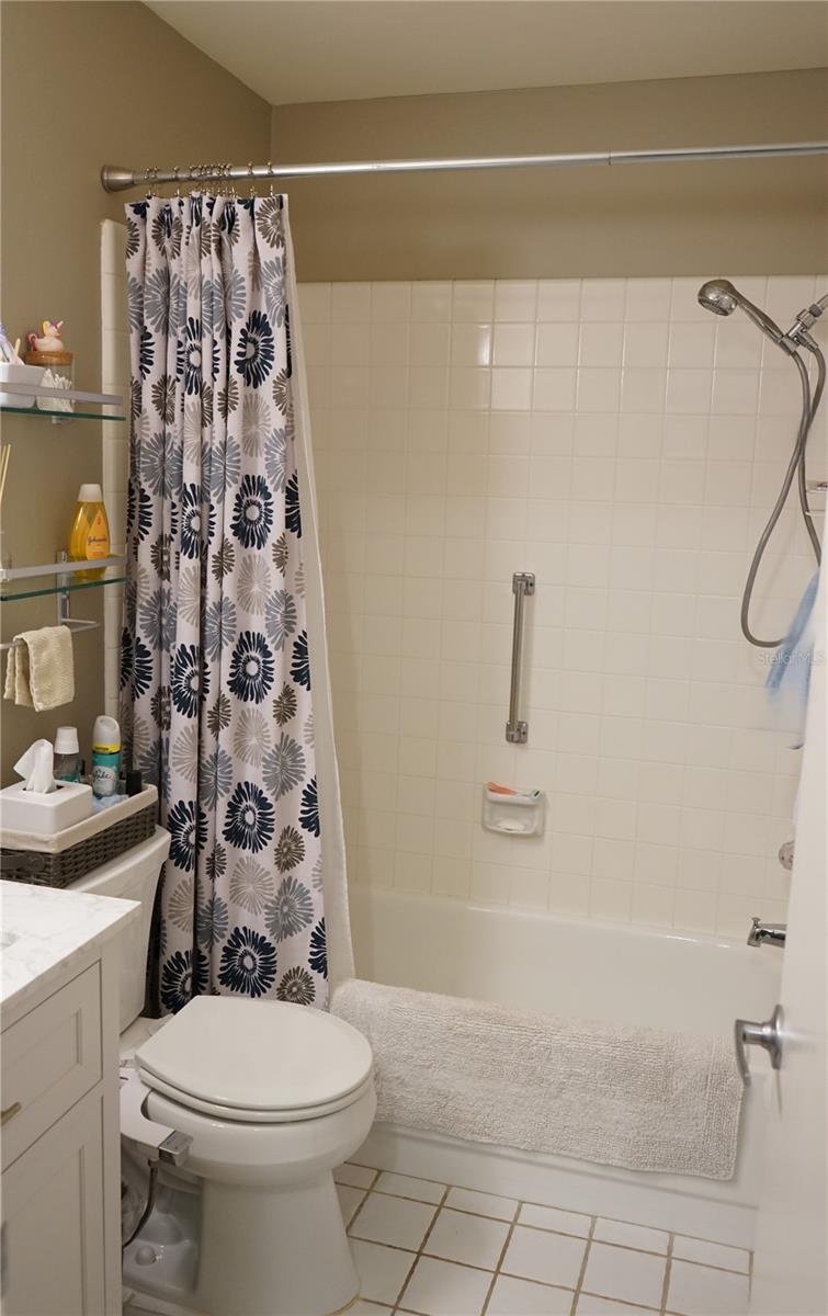 Image 17 of 54 For 411 Bloom Court 2a