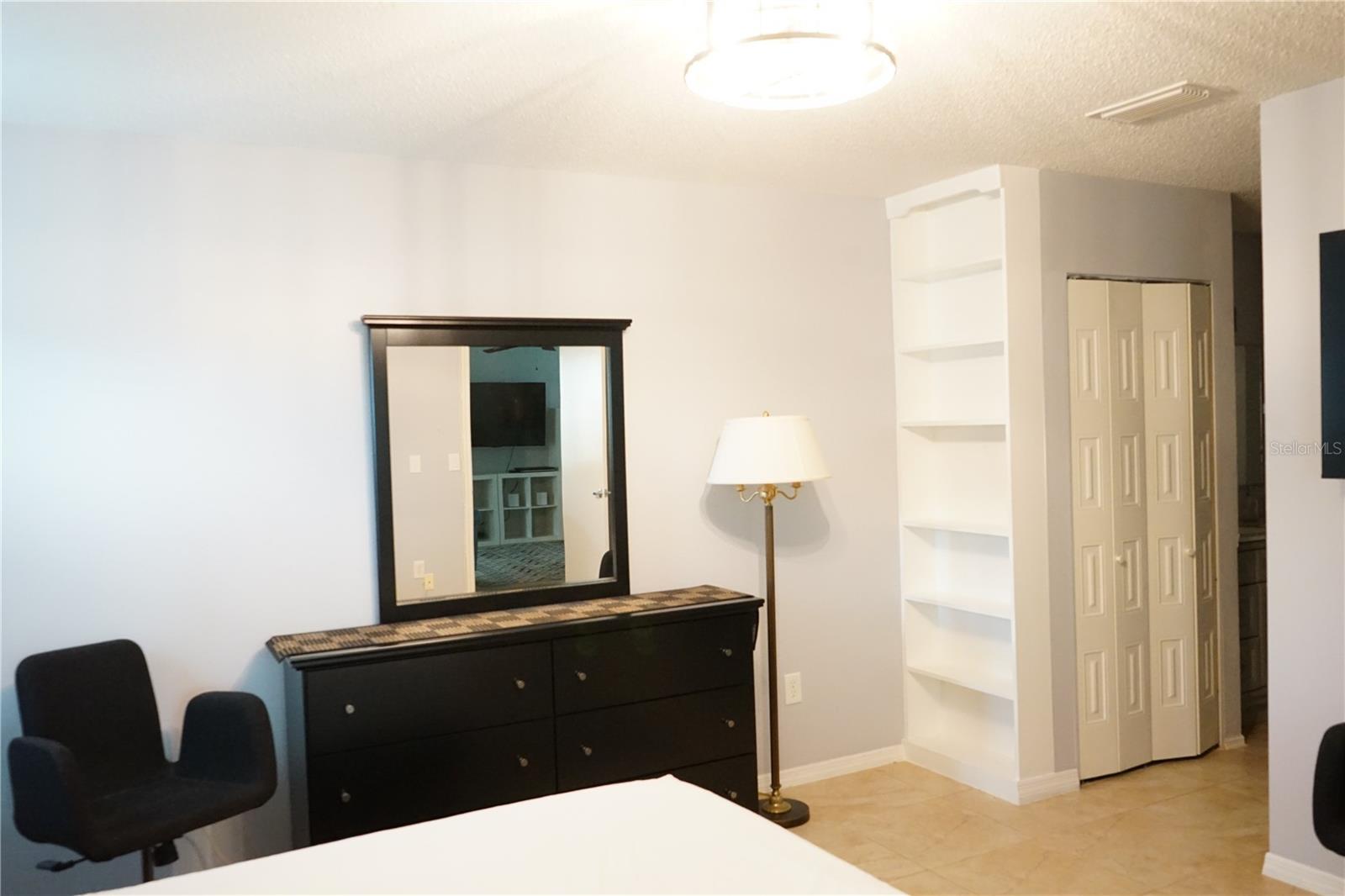 Image 21 of 54 For 411 Bloom Court 2a