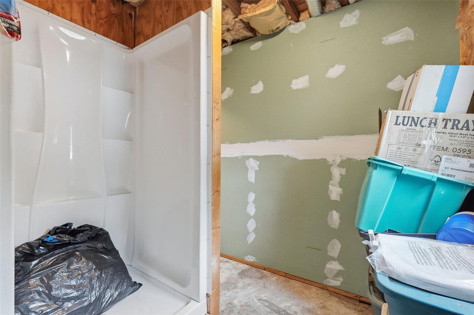 Listing photo id 20 for 329 Kingston Street S