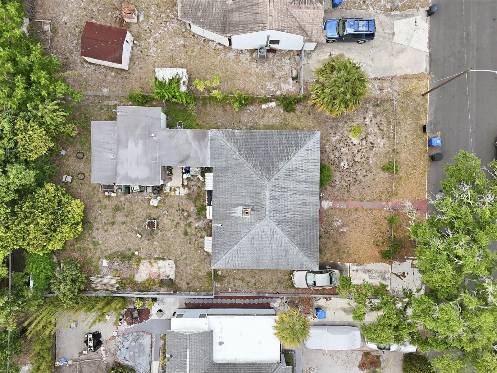 Listing photo id 32 for 329 Kingston Street S