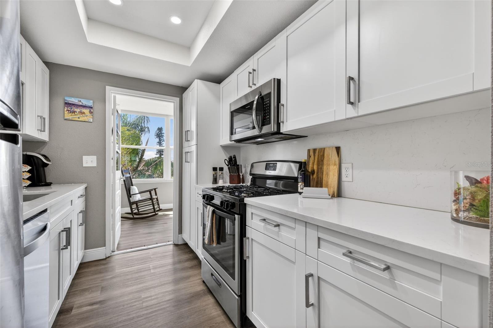 Image 11 of 37 For 1893 Shore Drive S 214
