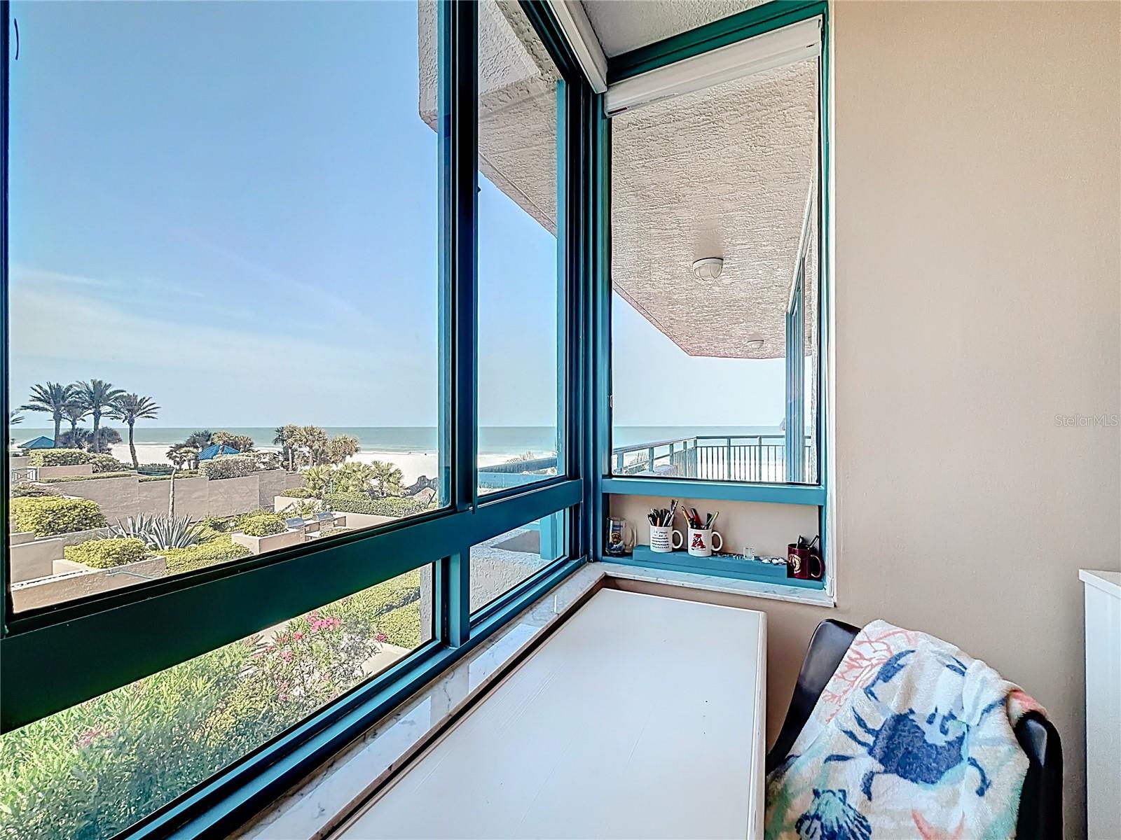 Image 22 of 59 For 1540 Gulf Boulevard 304