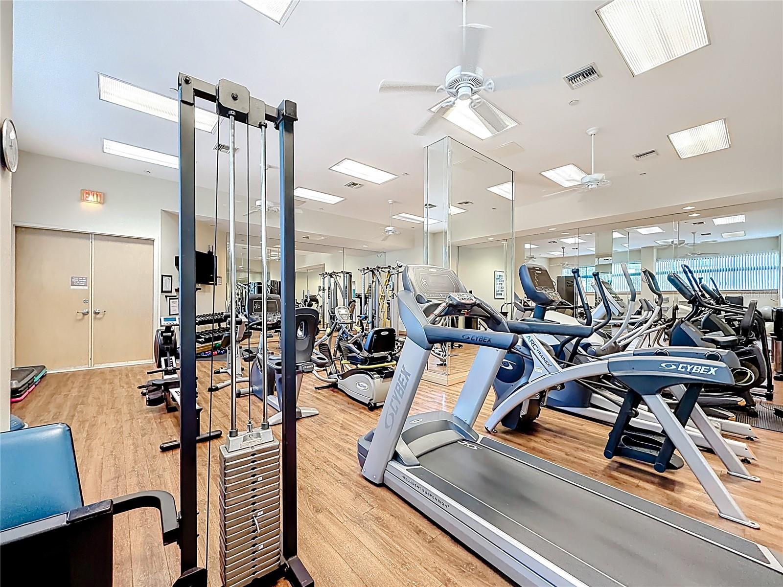 Image 36 of 59 For 1540 Gulf Boulevard 304