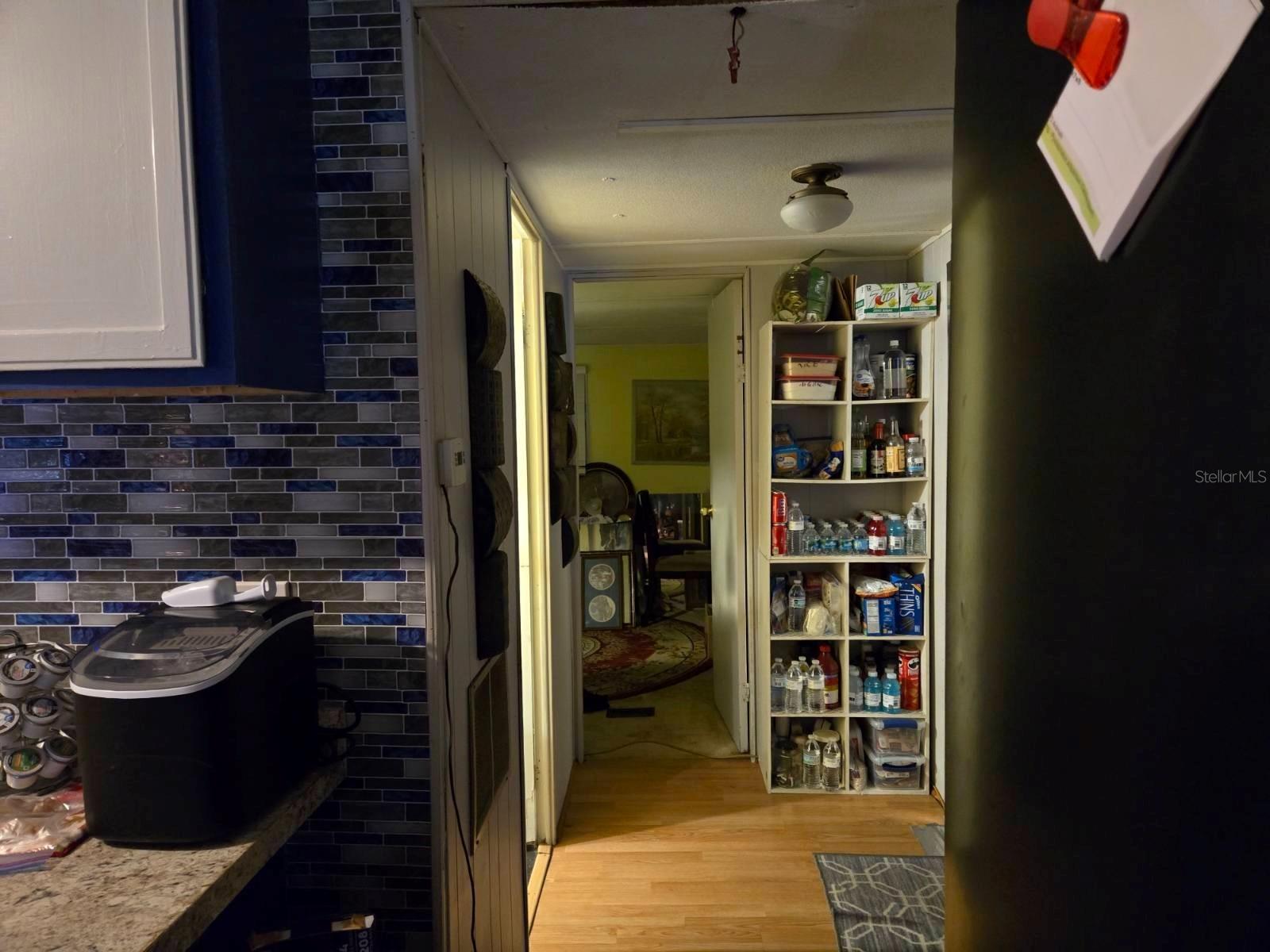 Listing photo id 8 for 35050 Sateen Dr