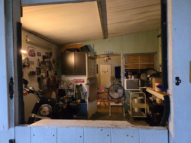 Listing photo id 18 for 35050 Sateen Dr