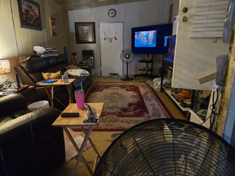 Listing photo id 20 for 35050 Sateen Dr