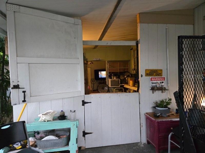 Listing photo id 21 for 35050 Sateen Dr