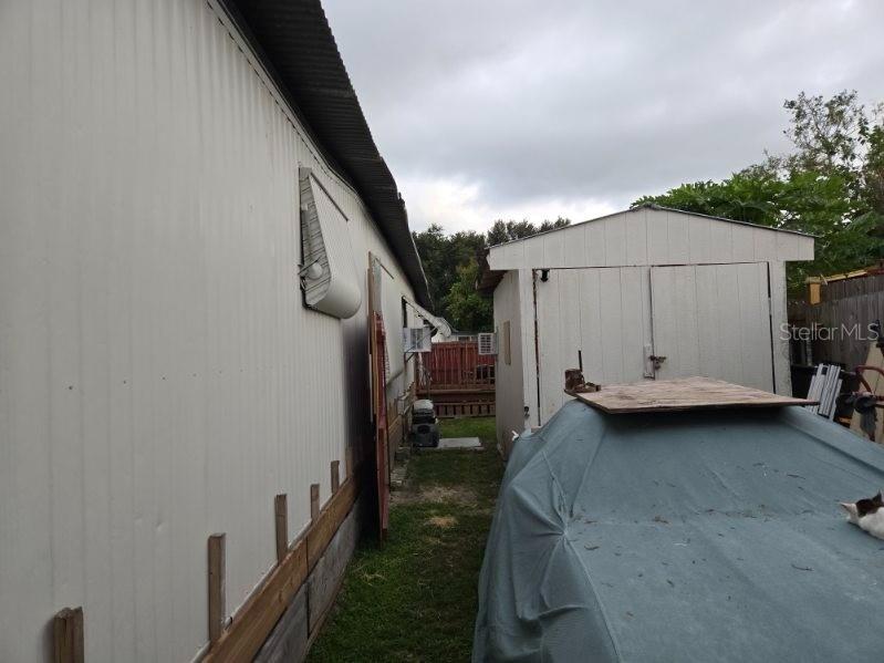 Listing photo id 3 for 35050 Sateen Dr