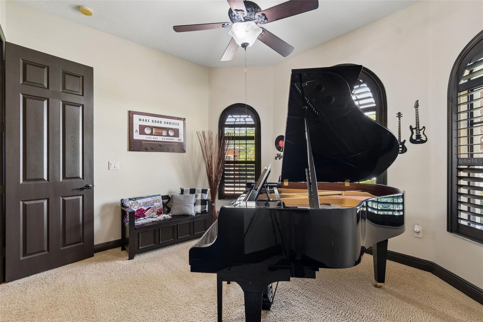 Image 39 of 100 For 20330 Lace Cascade Road