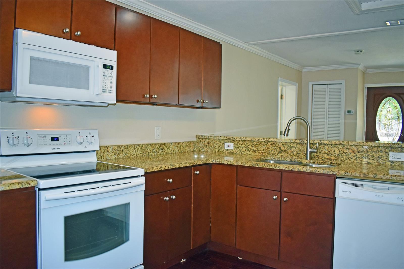 Image 9 of 20 For 4311 Virginia Avenue