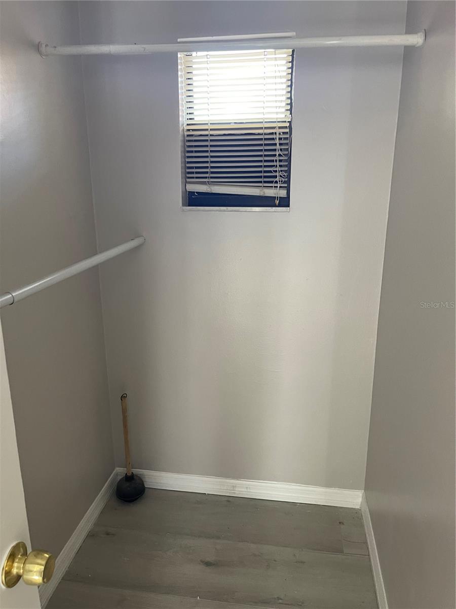 Image 11 of 15 For 639 Michigan Boulevard 1800