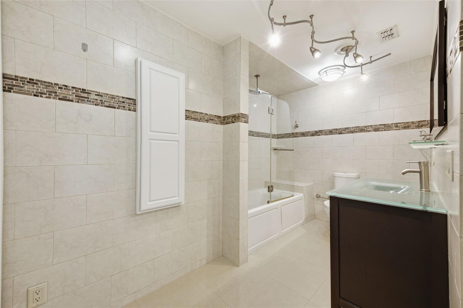 Image 10 of 35 For 2512 Kansas Avenue