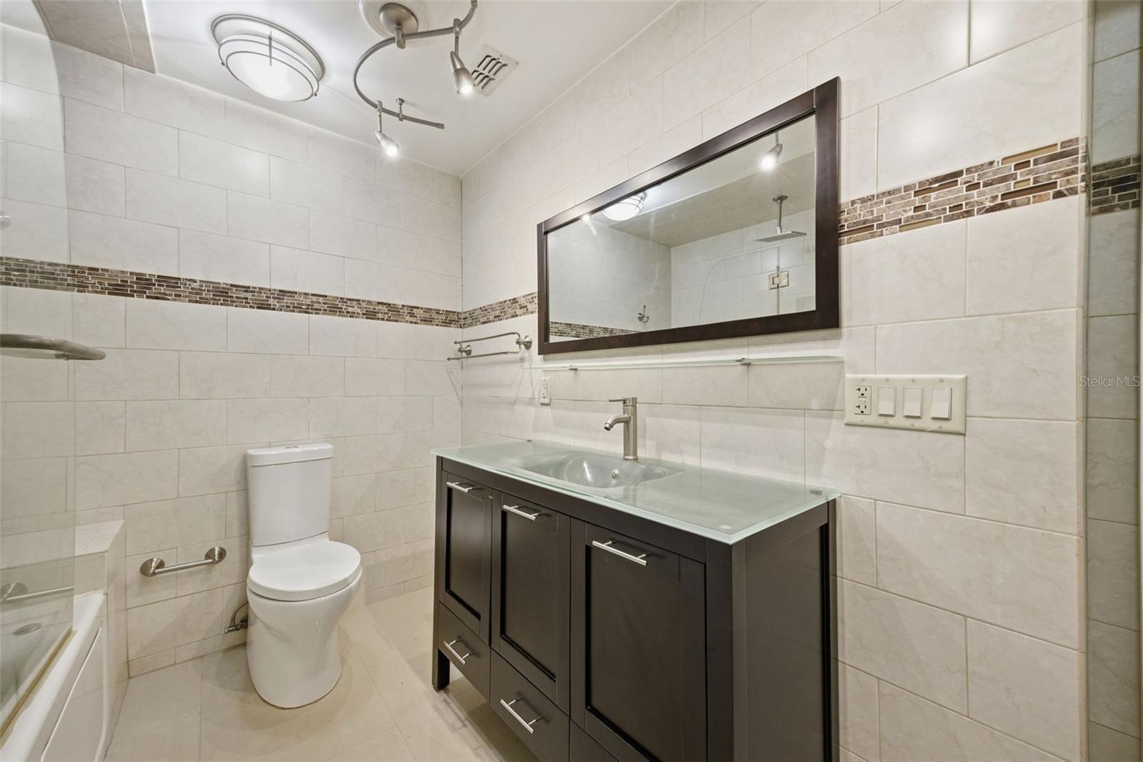 Image 11 of 35 For 2512 Kansas Avenue