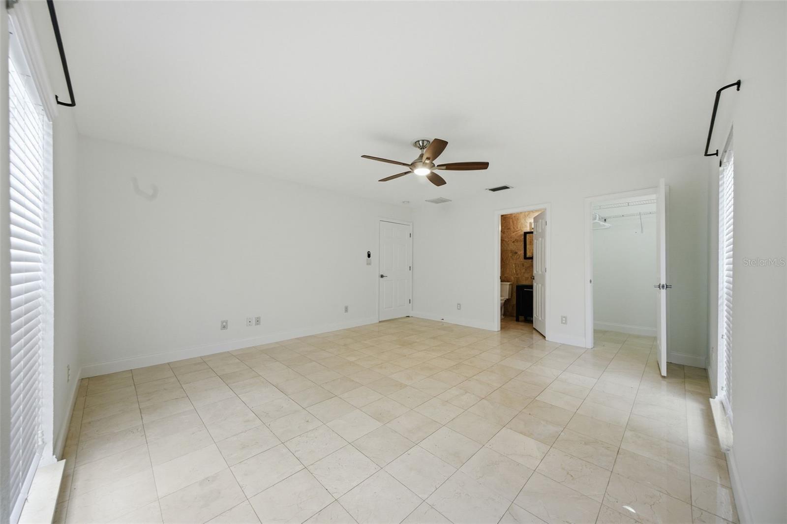 Image 13 of 35 For 2512 Kansas Avenue