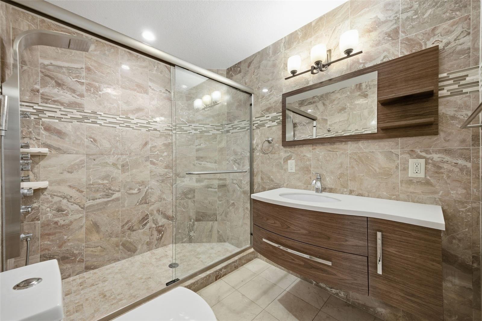 Image 15 of 35 For 2512 Kansas Avenue