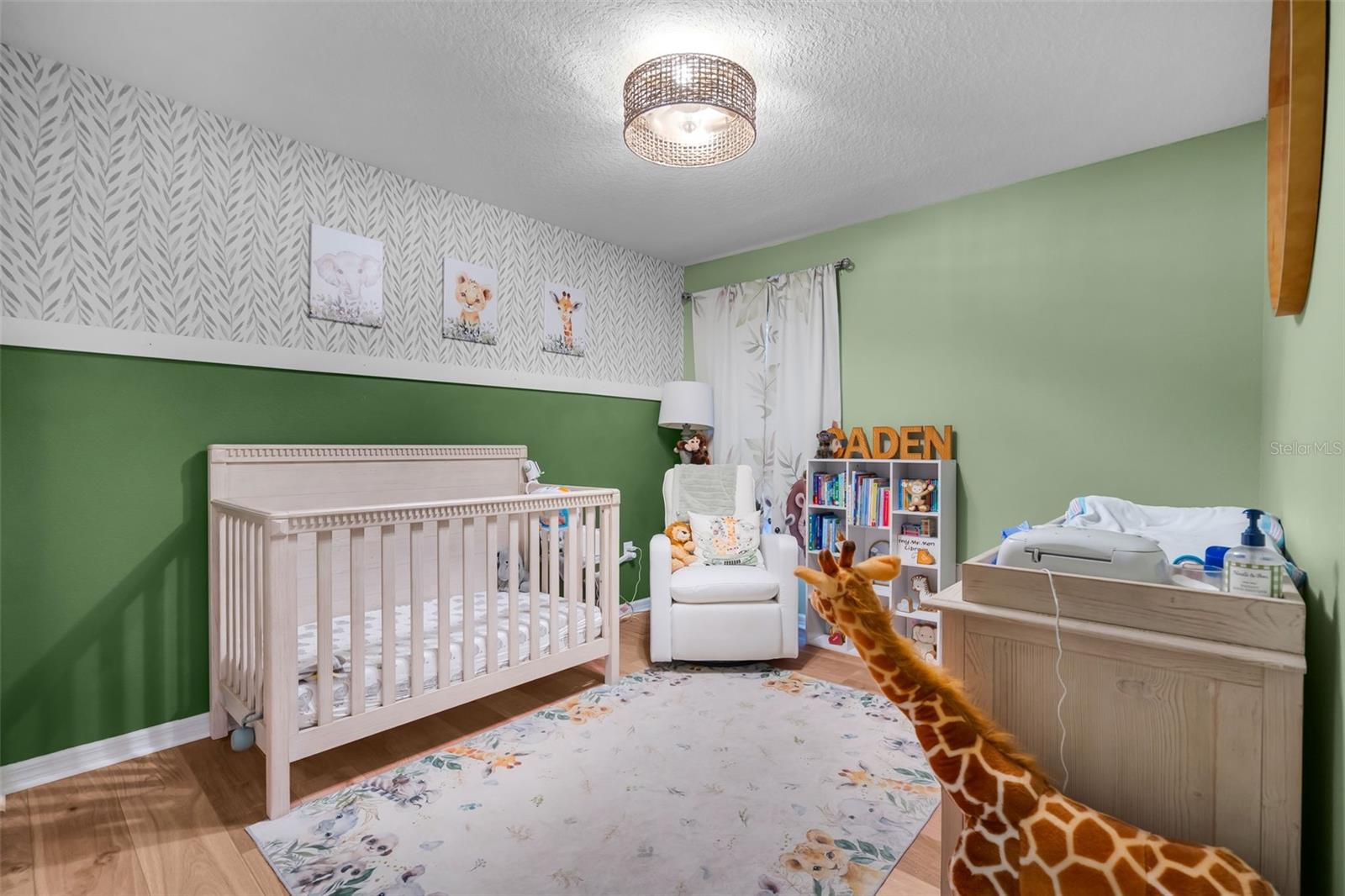 Image 21 of 47 For 3806 Daisy Bloom Place