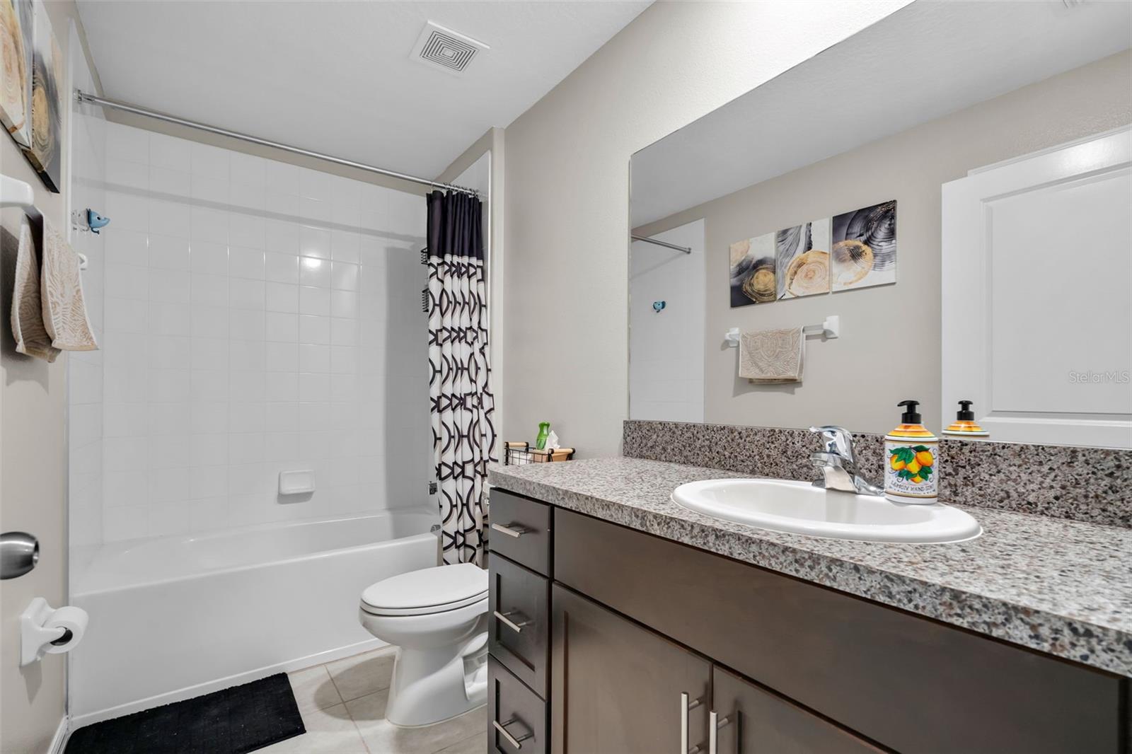 Image 25 of 47 For 3806 Daisy Bloom Place