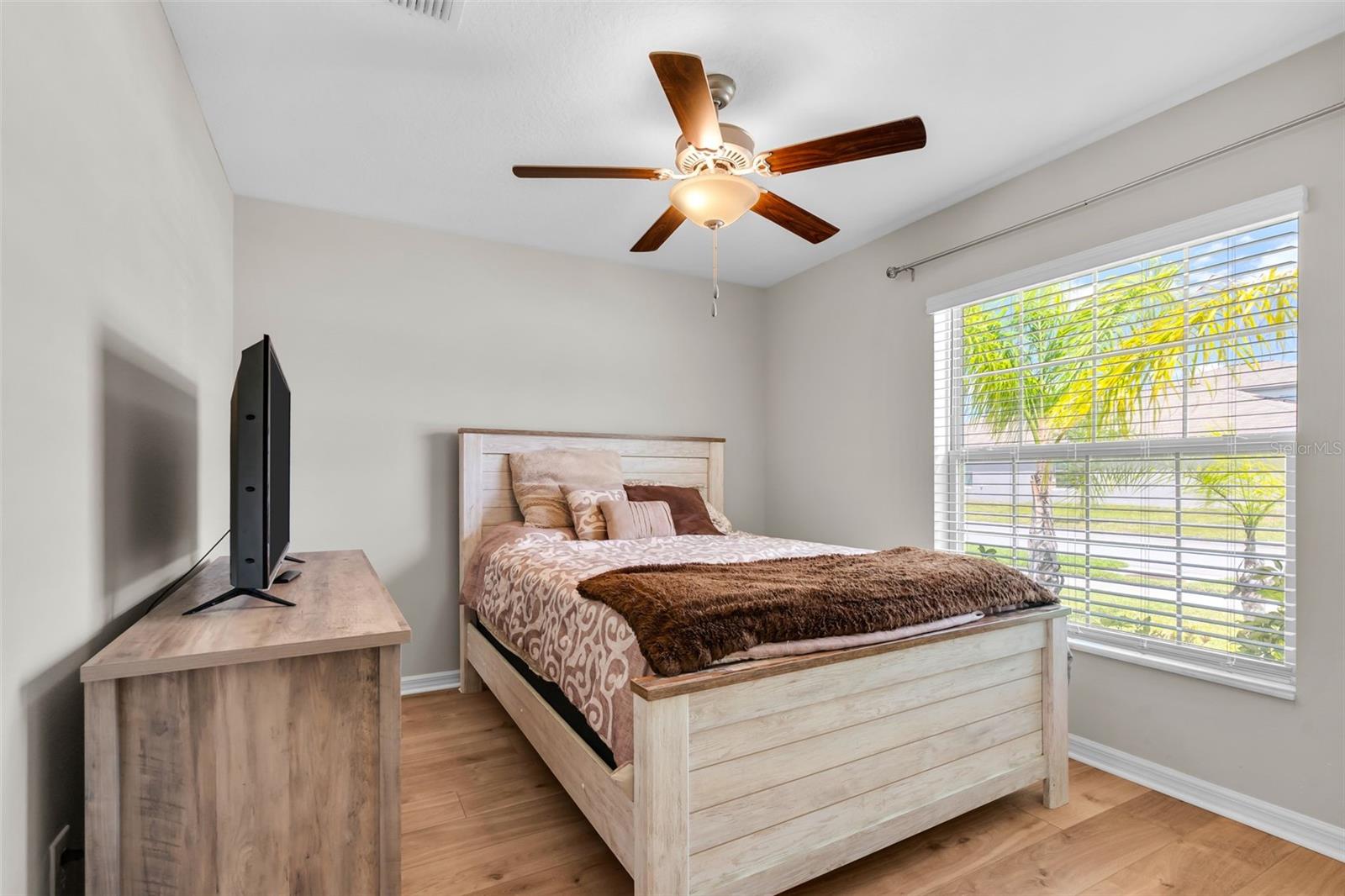 Image 26 of 47 For 3806 Daisy Bloom Place