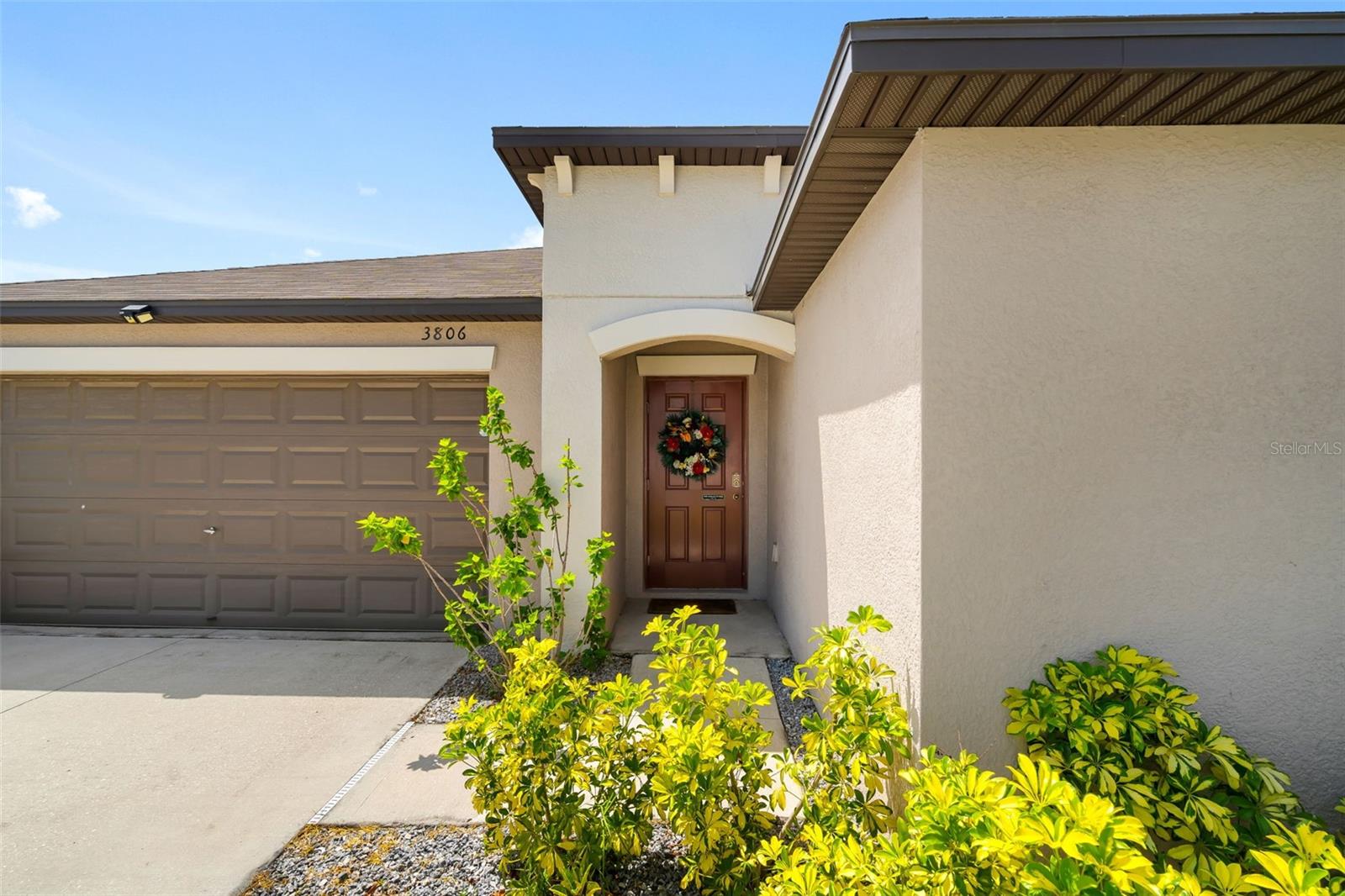 Image 4 of 47 For 3806 Daisy Bloom Place