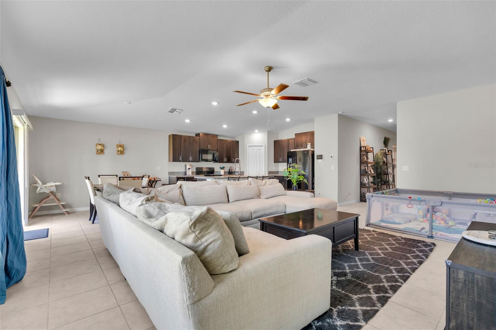 Image 7 of 47 For 3806 Daisy Bloom Place