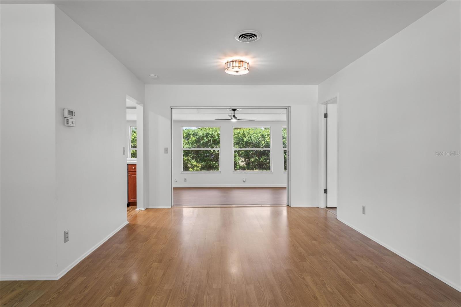 Image 11 of 46 For 1214 Poplar Avenue
