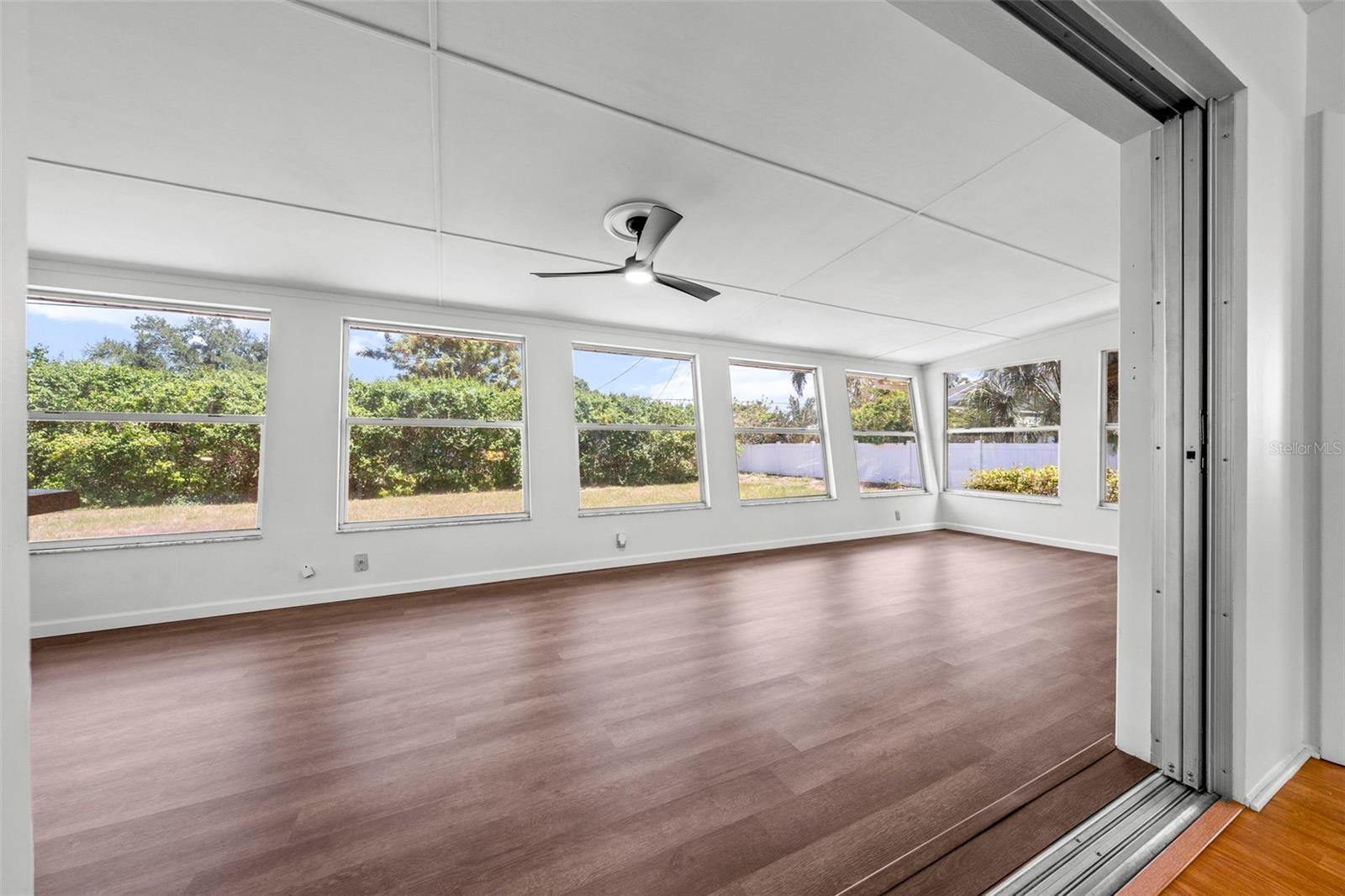 Image 12 of 46 For 1214 Poplar Avenue