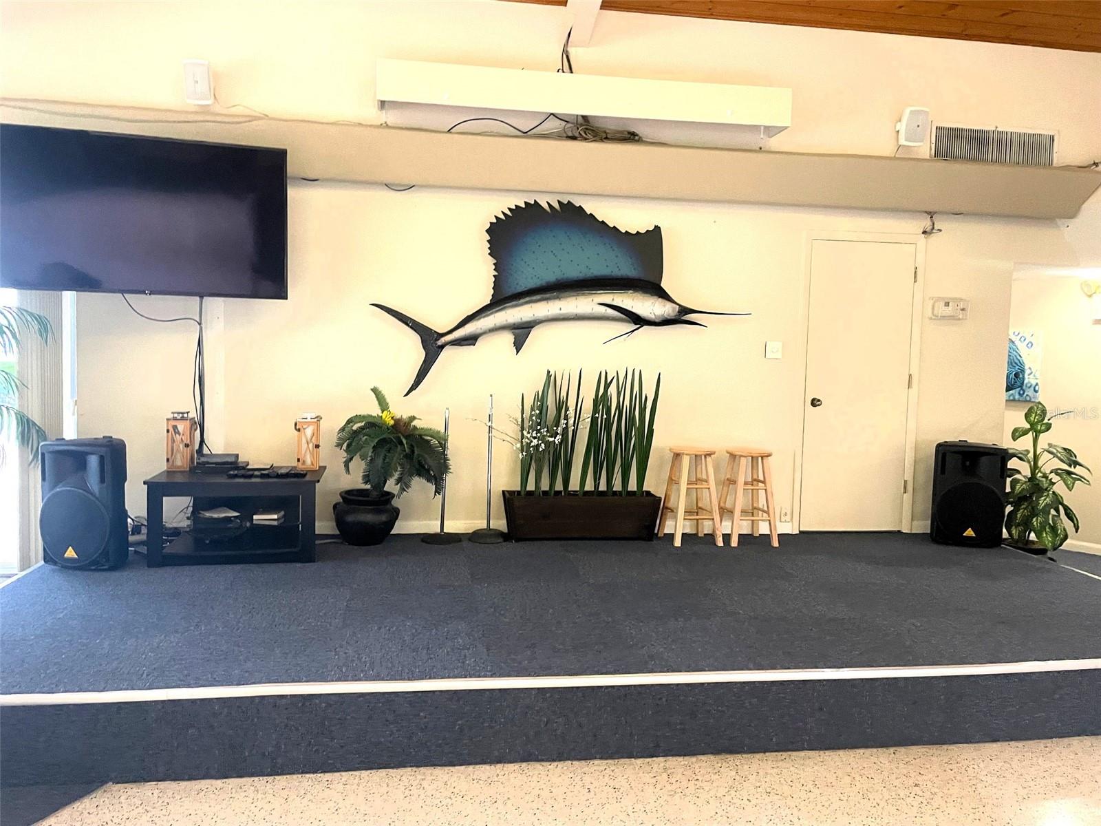 Image 40 of 49 For 10351 Regal Drive 18