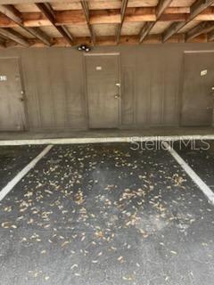 Listing photo id 12 for 2205 Belleair Road A35