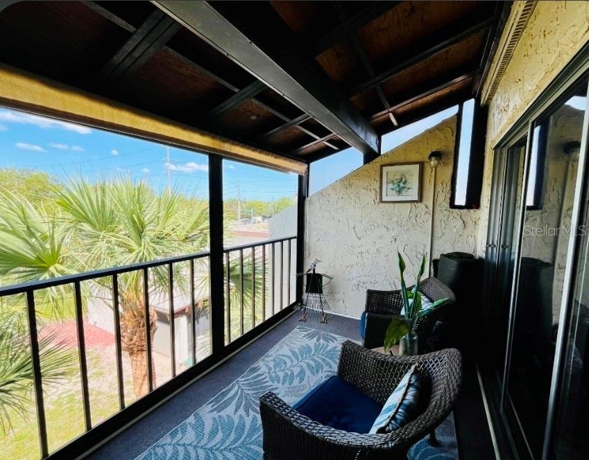 Listing photo id 0 for 2205 Belleair Road A35