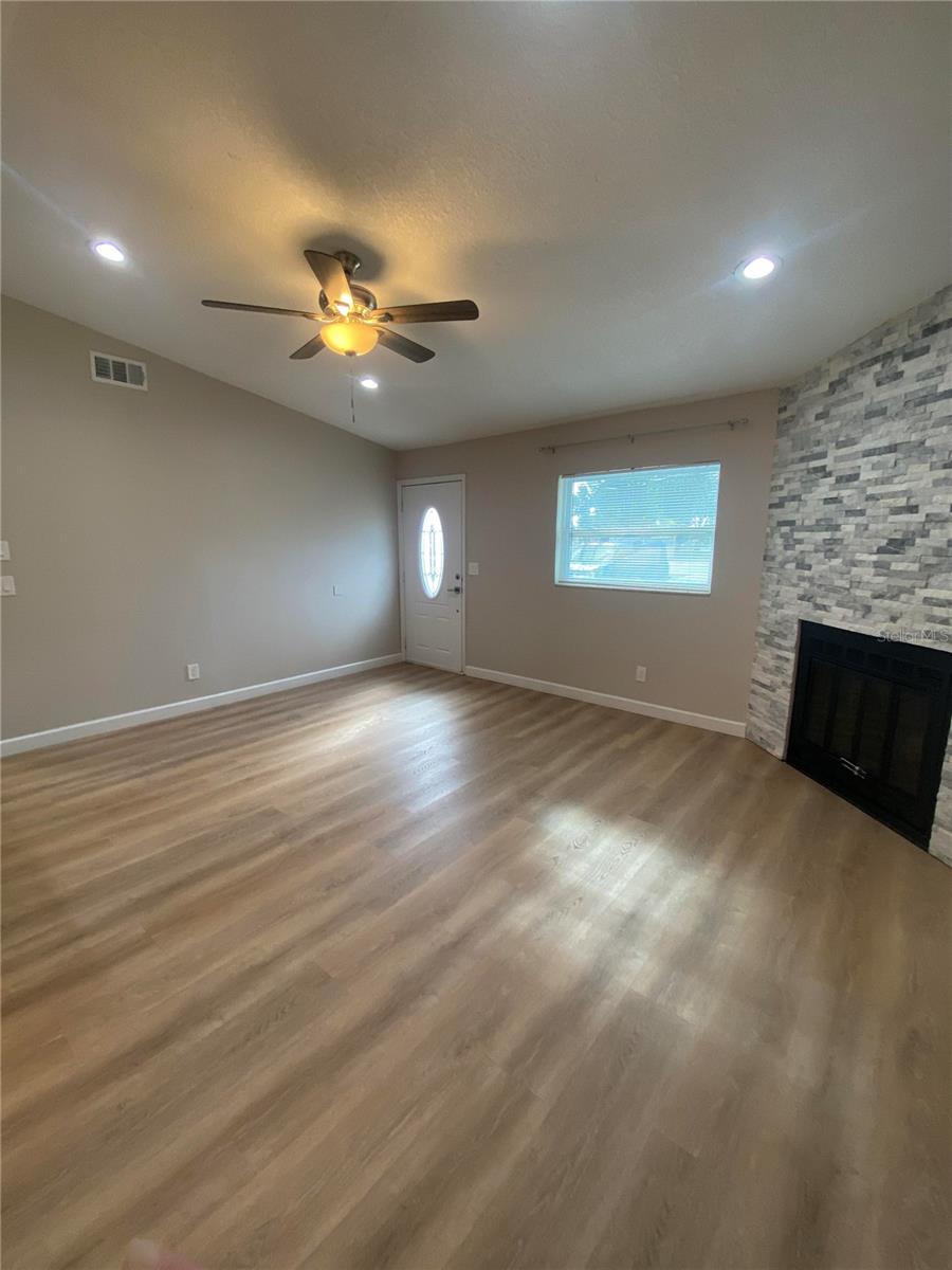 Image 4 of 12 For 15301 58th Street N A