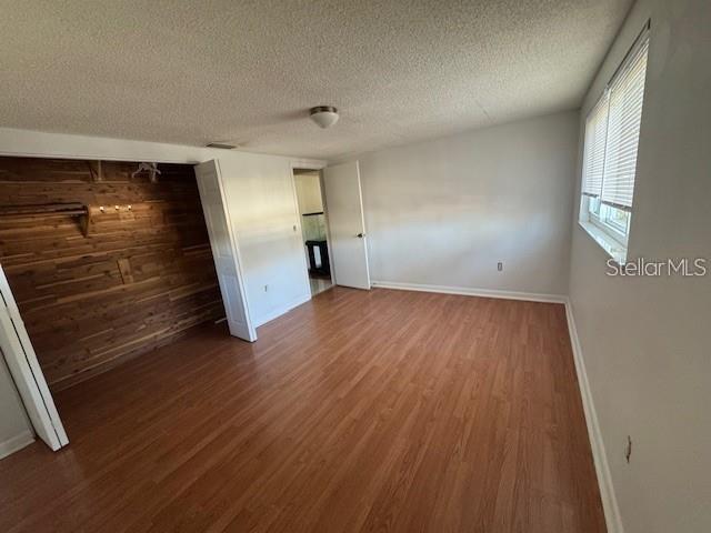 Image 3 of 9 For 7235 Redbud Court